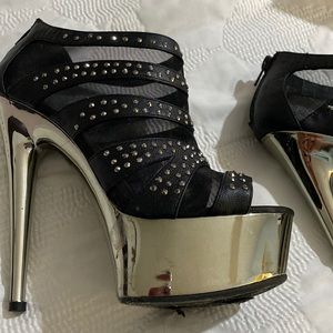 Steven Madden Platform 5.5 inch Heels